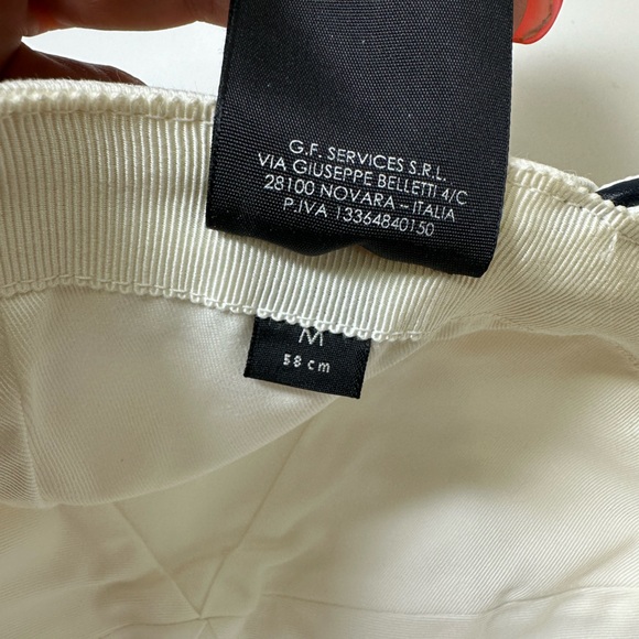 Gucci Canvas Interlocking GG Baseball Cap - Picture 10 of 10